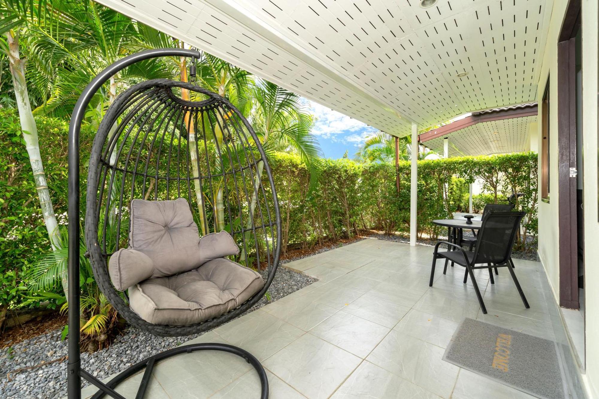 Oxavia Garden Oasis In Nai Harn - Your Private Tropical Garden With 3 Cabins And Jacuzzi Rawai Extérieur photo