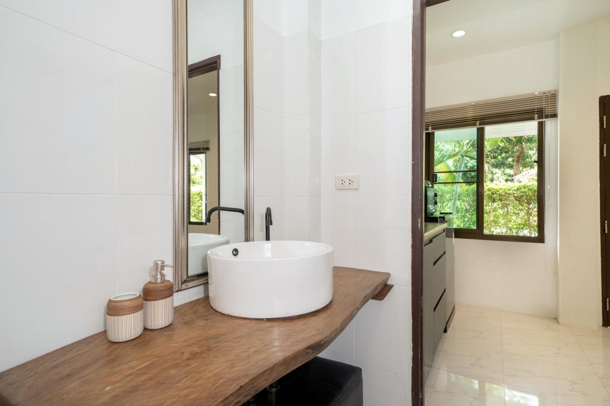 Oxavia Garden Oasis In Nai Harn - Your Private Tropical Garden With 3 Cabins And Jacuzzi Rawai Extérieur photo
